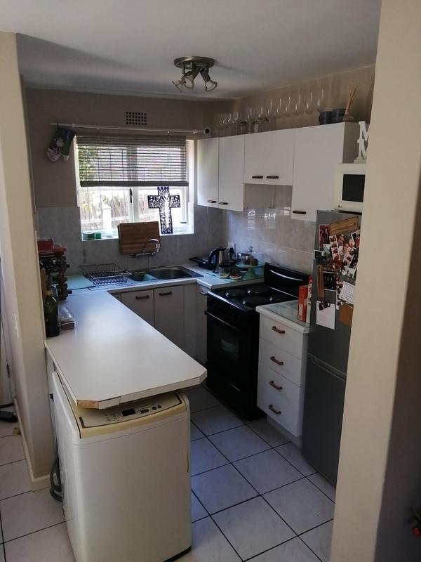 To Let 2 Bedroom Property for Rent in Kenilworth Western Cape